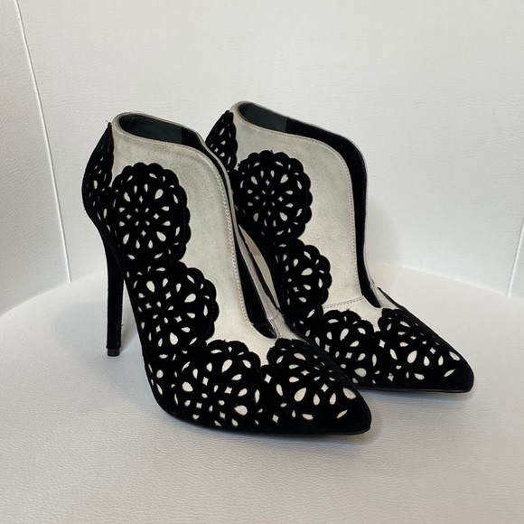 Alexander McQueen heels - Picture 1 of 2